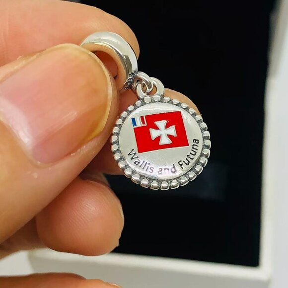 ✨🔥Pandora Flag of Wallis and Futuna Exclusive Dangle charm - Picture 1 of 6